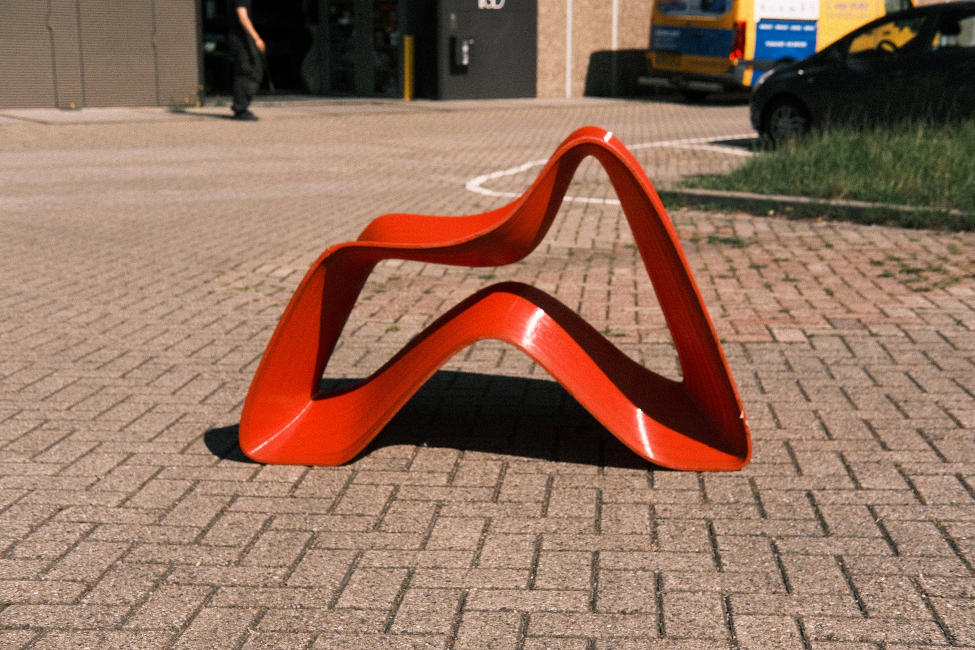 Sima Lounge Chair