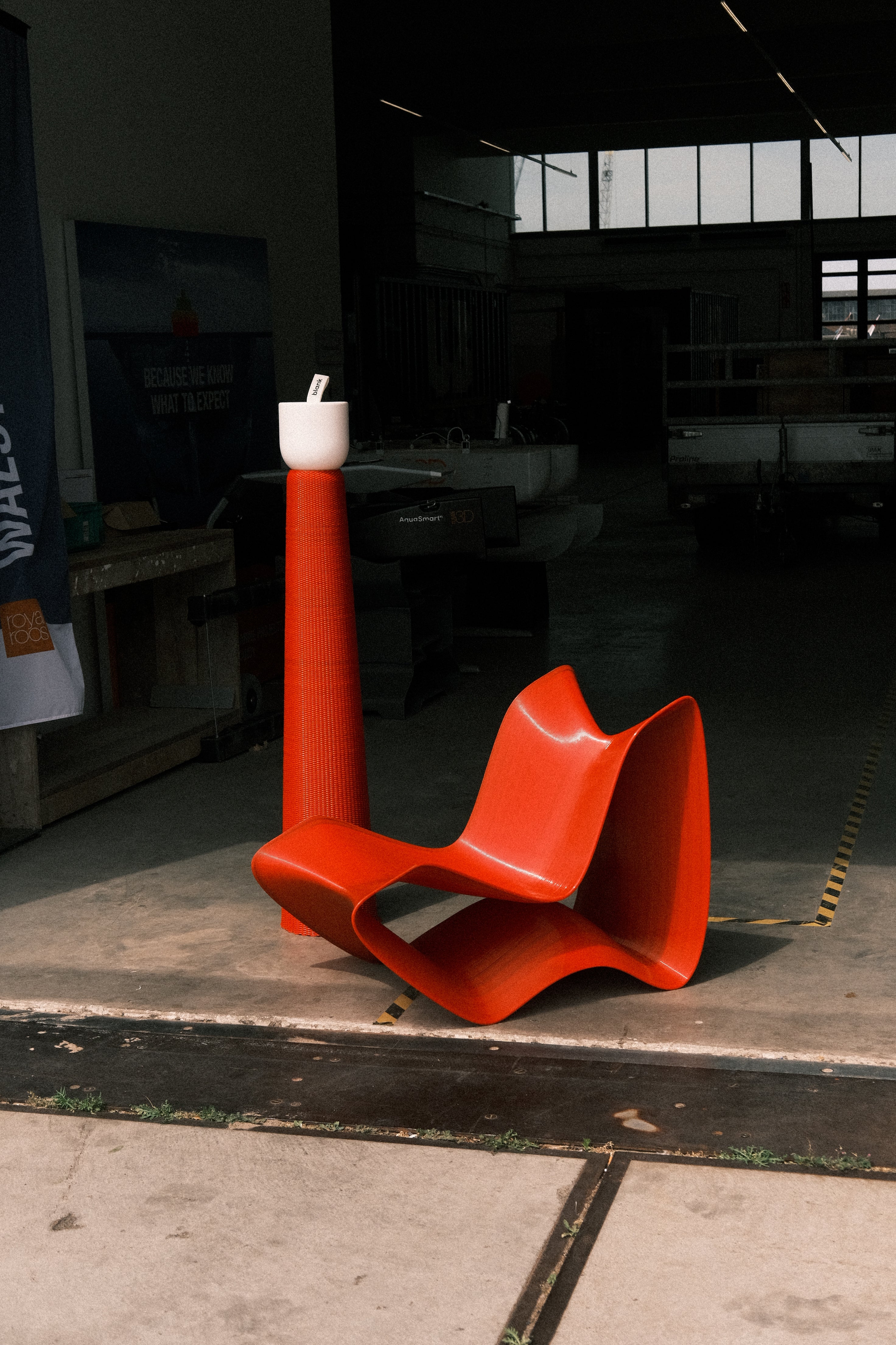 Sima Lounge Chair